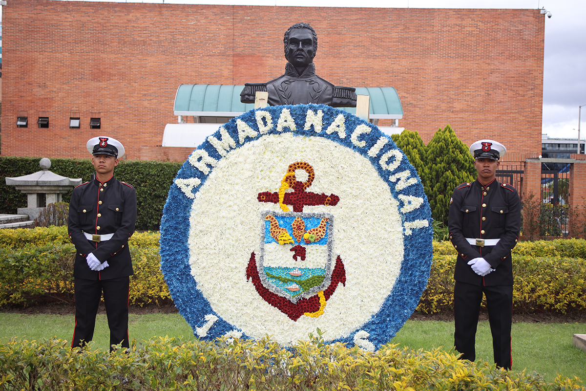 Ofrenda Floral por el Centésimo Nonagésimo Noveno Aniversario de la Armada Nacional