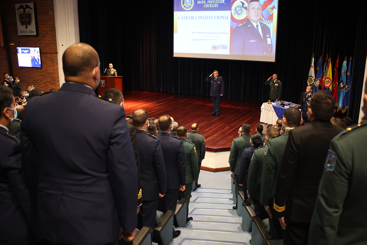 Cátedra Colombia con el señor Comandante de la Fuerza Aérea Colombiana