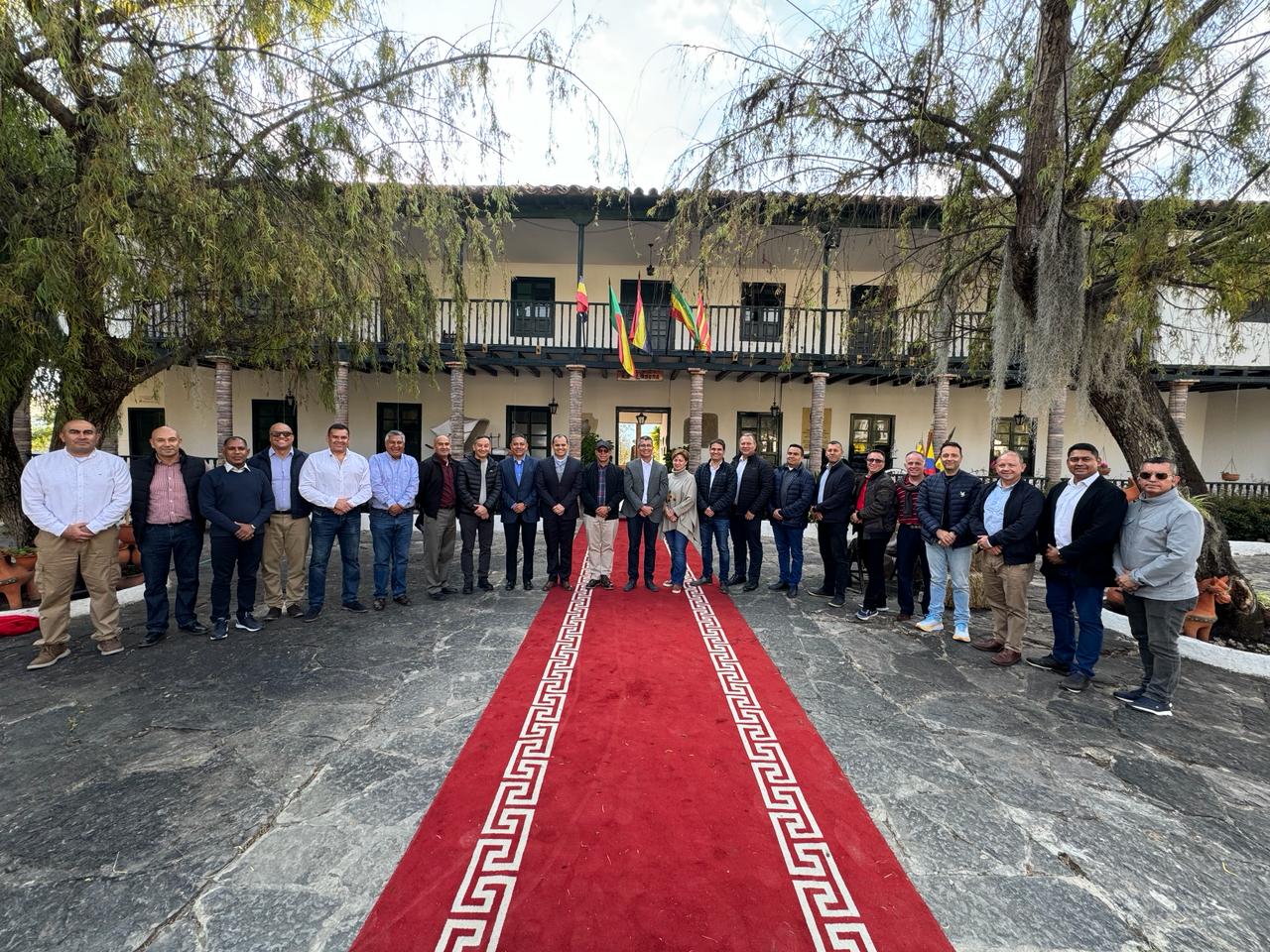 El CAEM 2024 hace un recorrido por la historia en el grupo de caballería mecanizado general silva plazas, en Duitama Boyacá. 