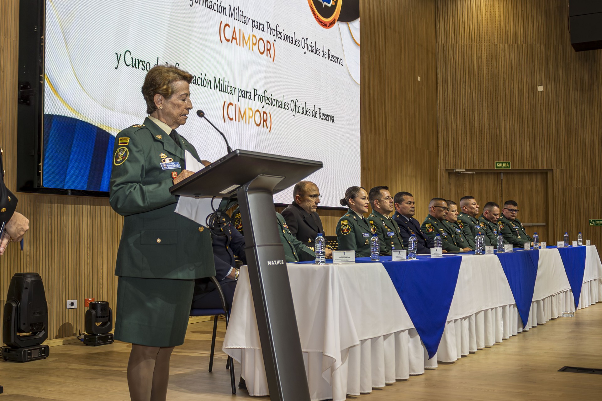 Ceremonia de clausura de la formación estratégica para los Profesionales Oficiales de Reserva de las Fuerzas Militares