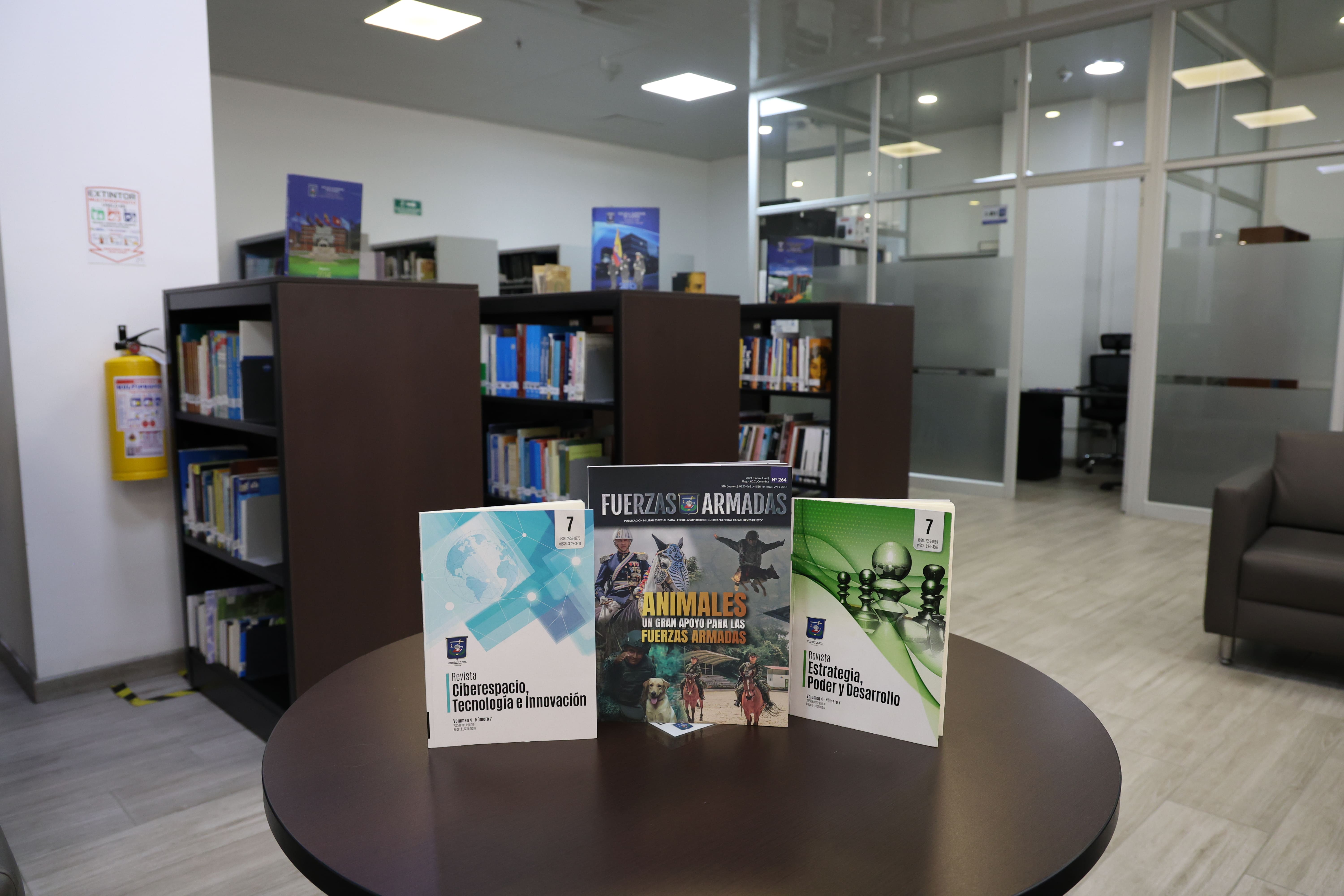 La Escuela Superior de Guerra alcanza nuevo hito histórico: sus revistas científicas se indexan en el escenario global