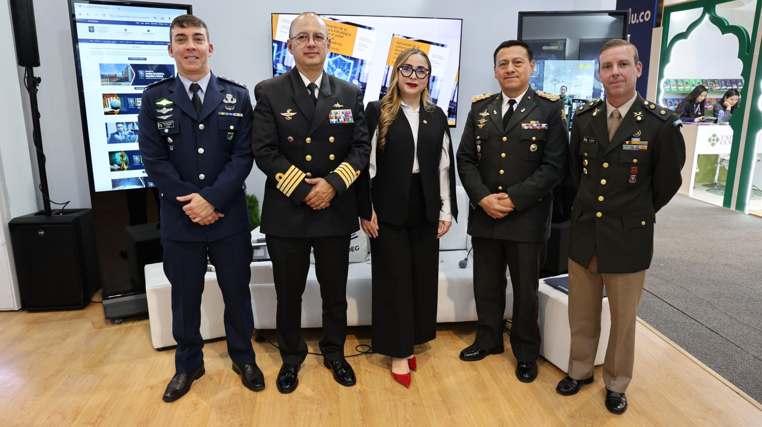 La Escuela Superior de Guerra impulsa el debate estratégico en la FILBo 2026 con una agenda centrada en los desafíos contemporáneos de la seguridad y la defensa