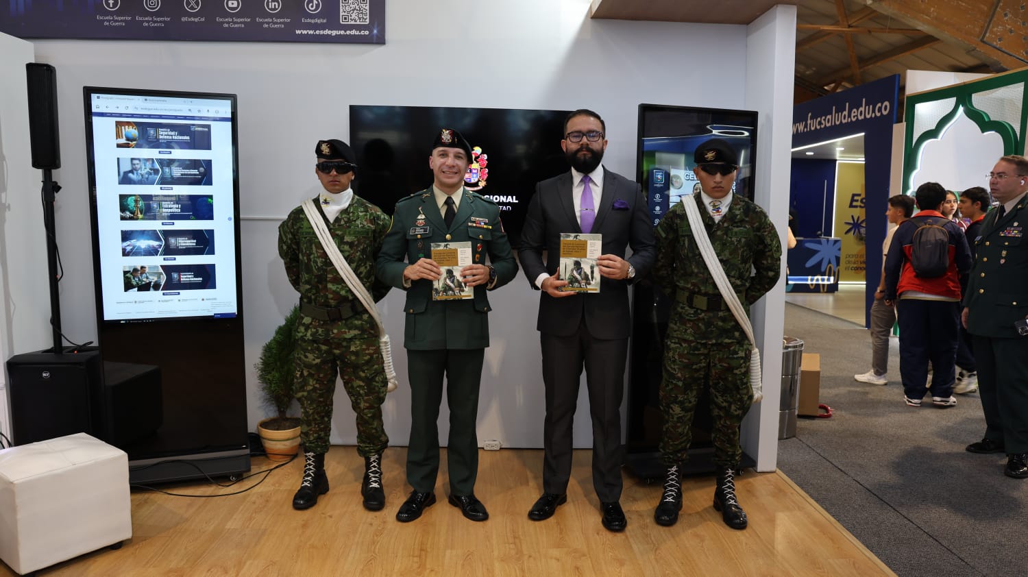 Conocimiento, doctrina y proyección internacional: la ESDEG marca agenda en noveno día de la FILBo 2026