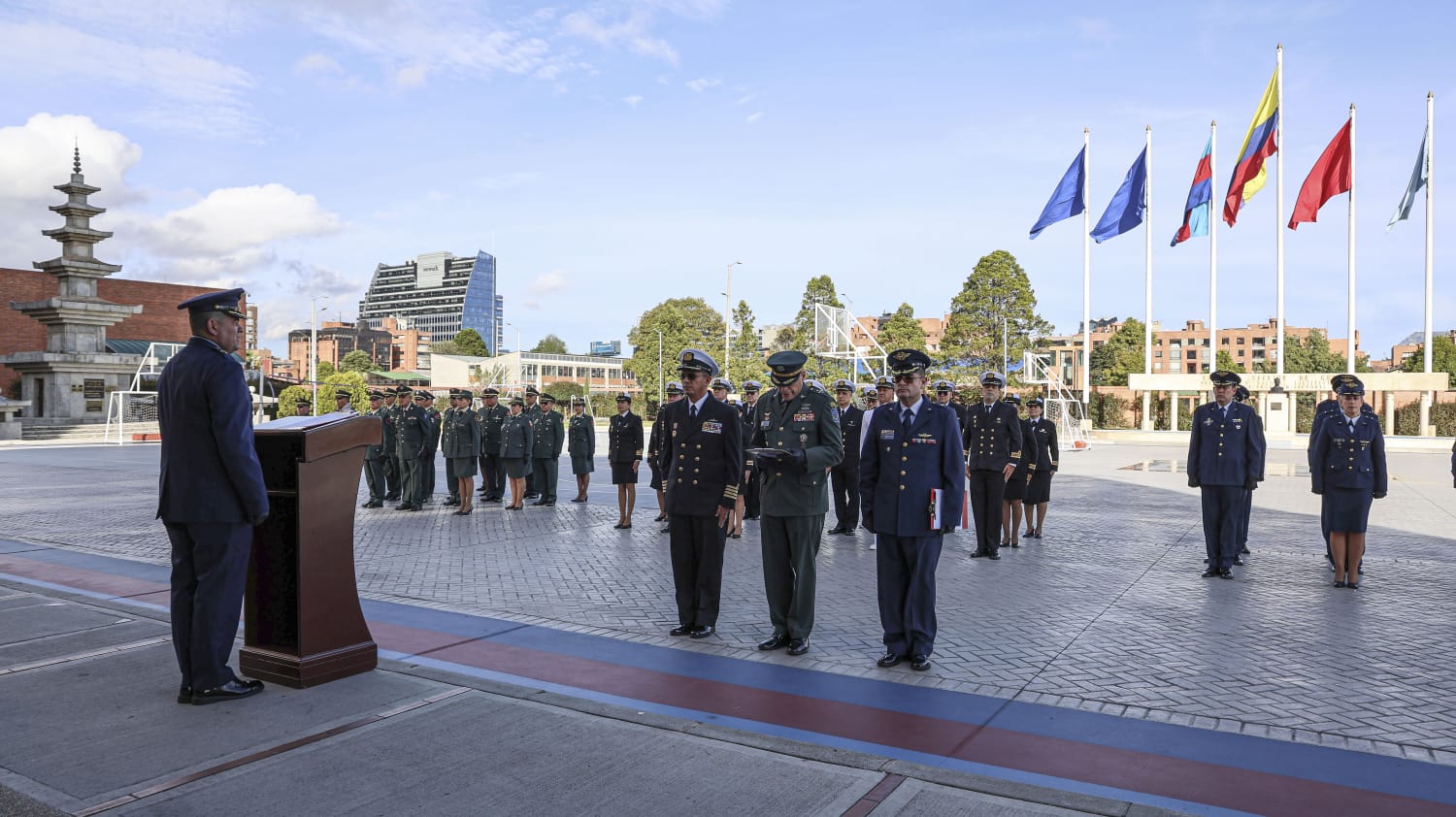 La ESDEG recibe a Profesionales Oficiales de Reserva para fortalecer sus competencias Militares y Estratégicas