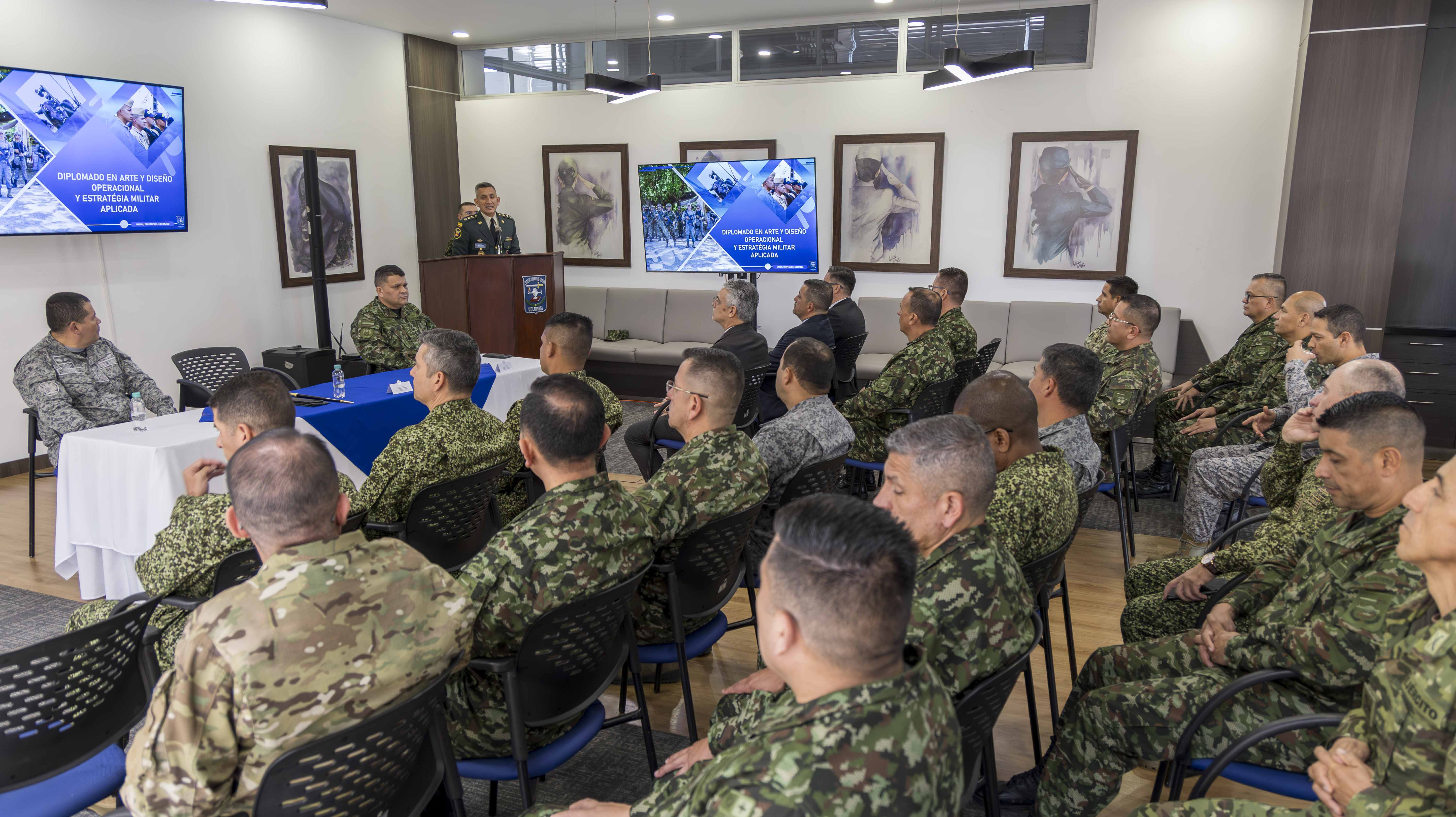 Futuros comandantes se preparan para decisiones que impactan la seguridad nacional