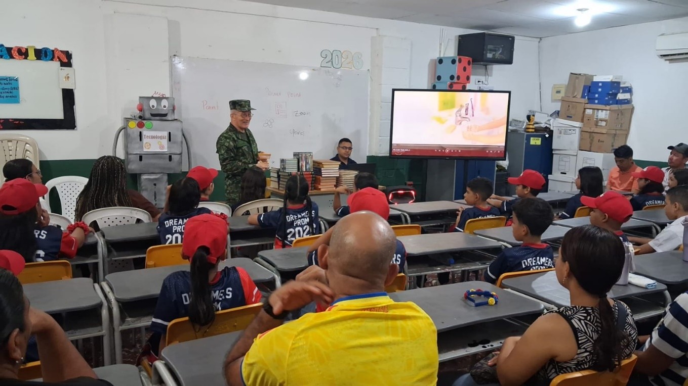 Del liderazgo Militar al Servicio de la Niñez: la labor que transforma sonrisas en el Cesar y la Guajira