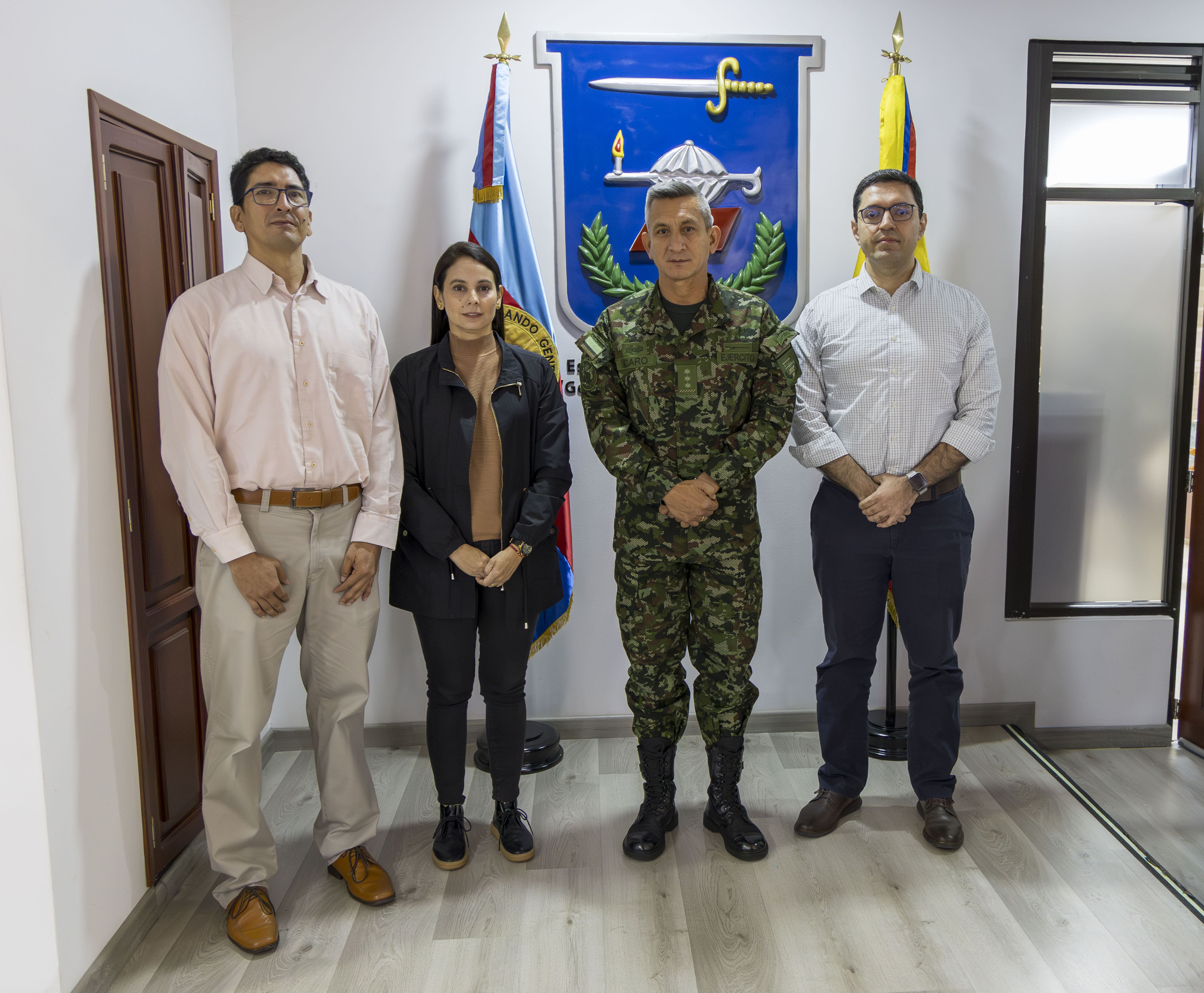 La Escuela Superior de Guerra recibió la visita institucional de la Universidad Industrialde Santander (UIS), en el marco del fortalecimiento de la cooperación académica y científica entre ambas instituciones