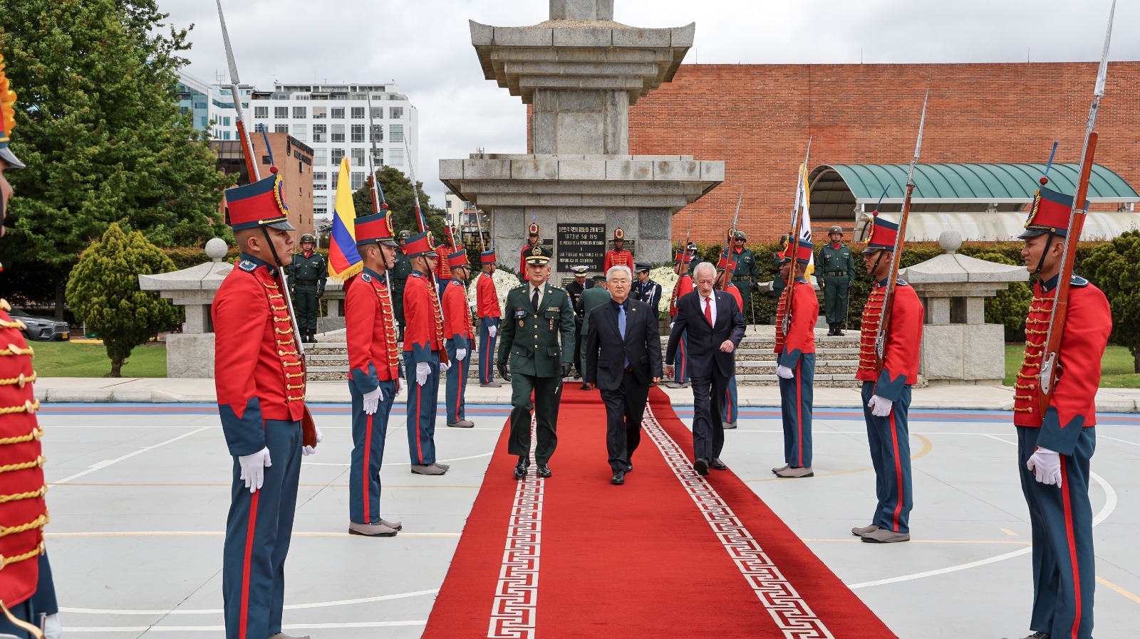 En el marco del 76.º aniversario de la Guerra de Corea, la Escuela Superior de Guerra rindió homenaje a los héroes caídos en acción