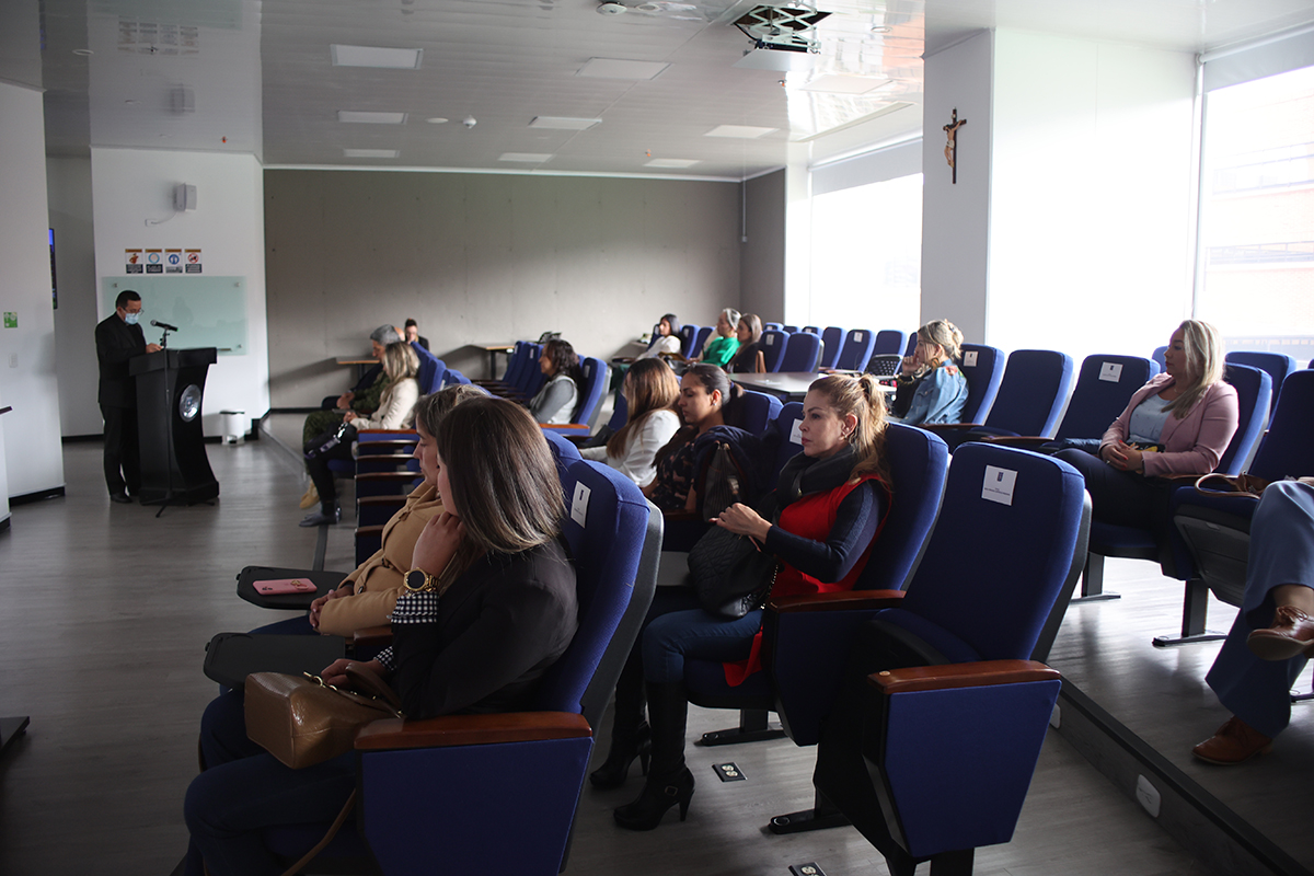 Apertura del seminario en Dirección de Organizaciones Sociales