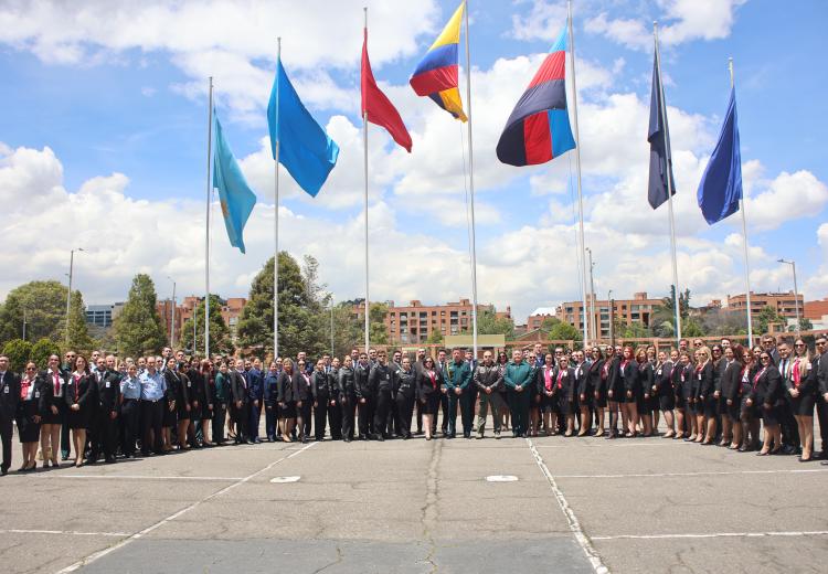 Visita del Instituto de Altos Estudios Estratégicos del Paraguay  